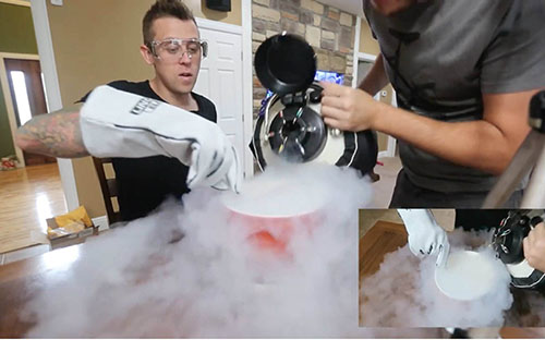 液氮冷凍治療是利用液氮的超低溫的特性 液氮冷凍治療是利用液氮的超低溫的特性